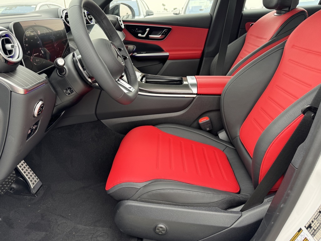 Vehicle image 19 of 29