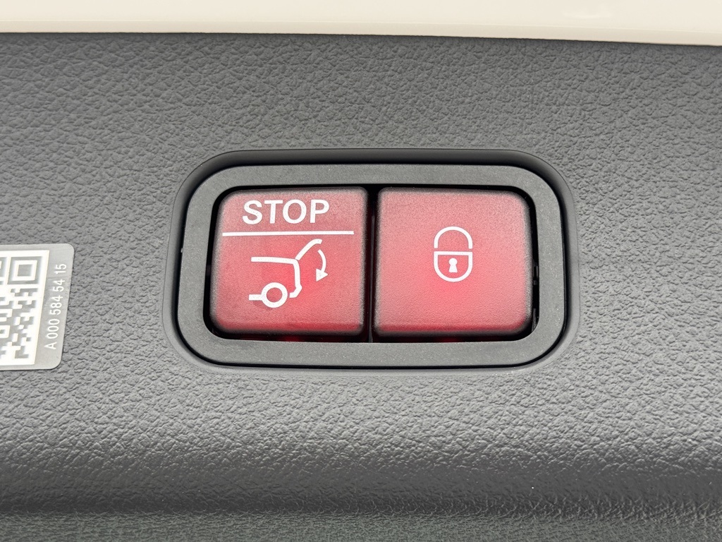 Vehicle image 15 of 29