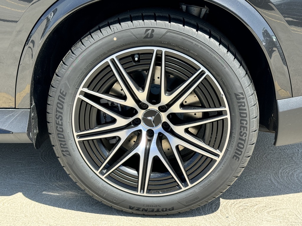 Vehicle image 18 of 38