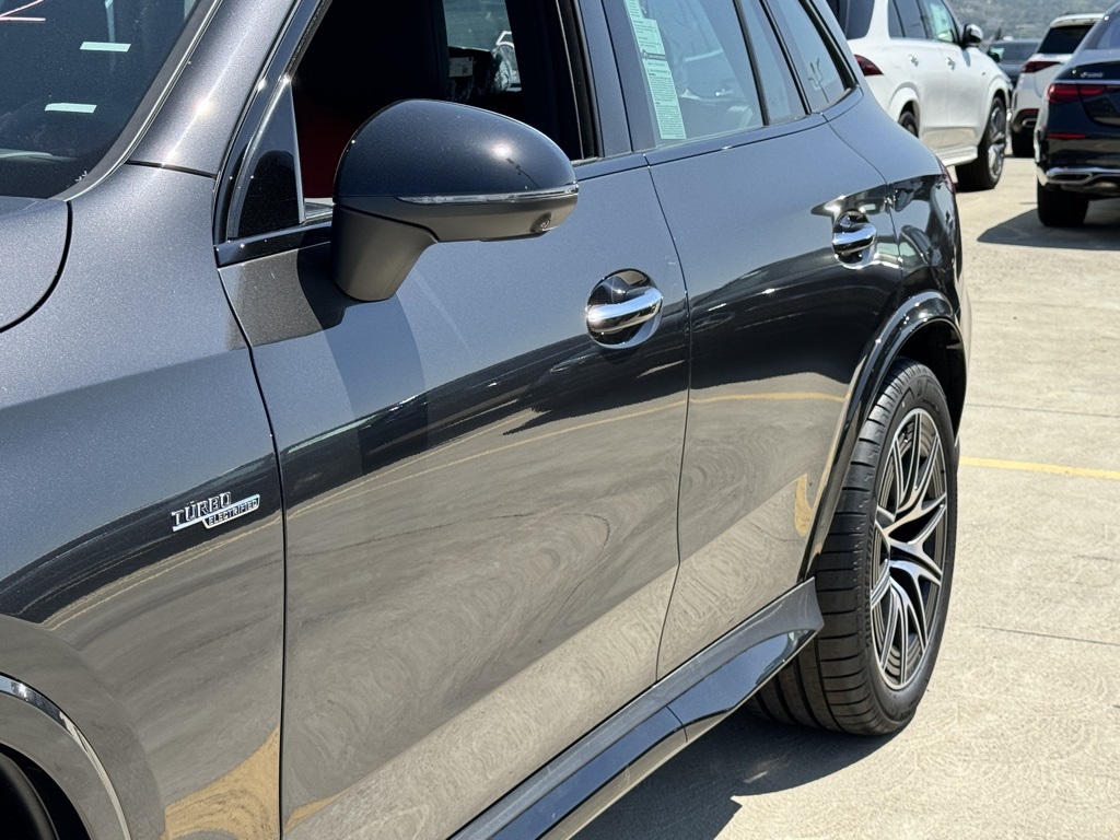 Vehicle image 13 of 38