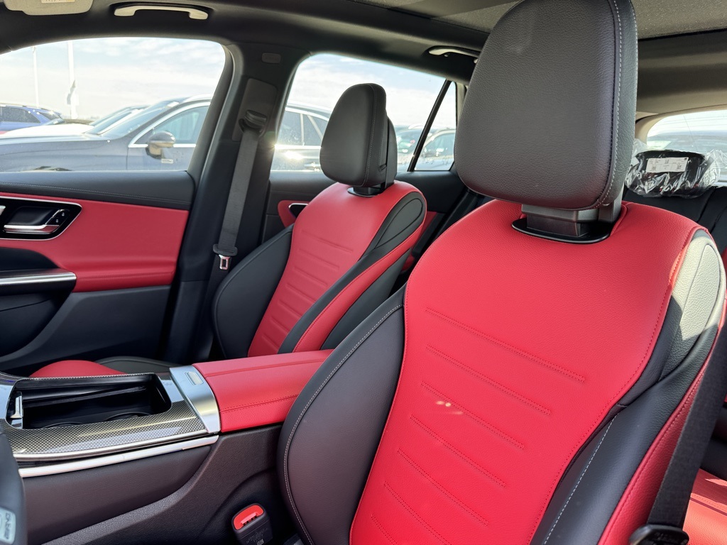 Vehicle image 22 of 38
