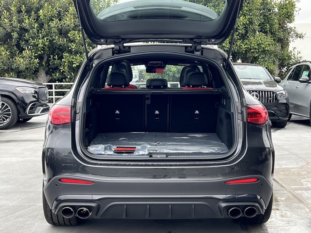 Vehicle image 15 of 32