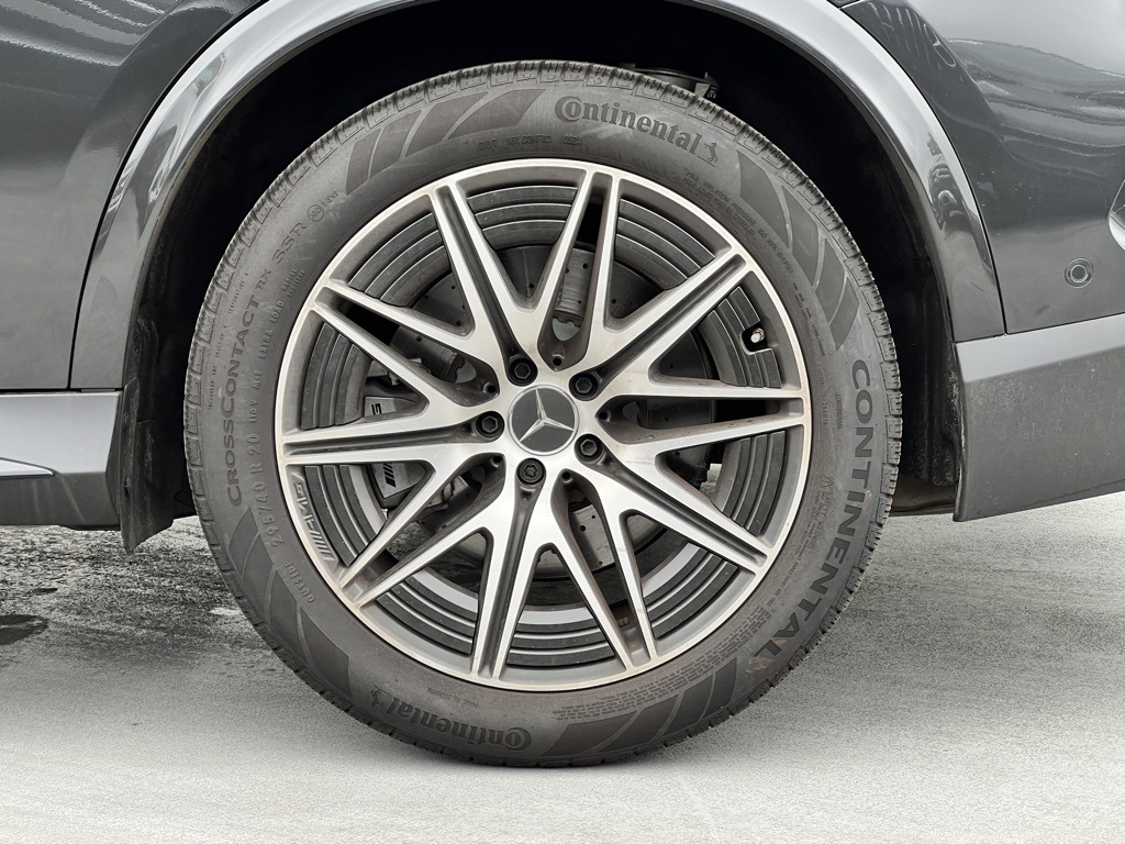 Vehicle image 17 of 32