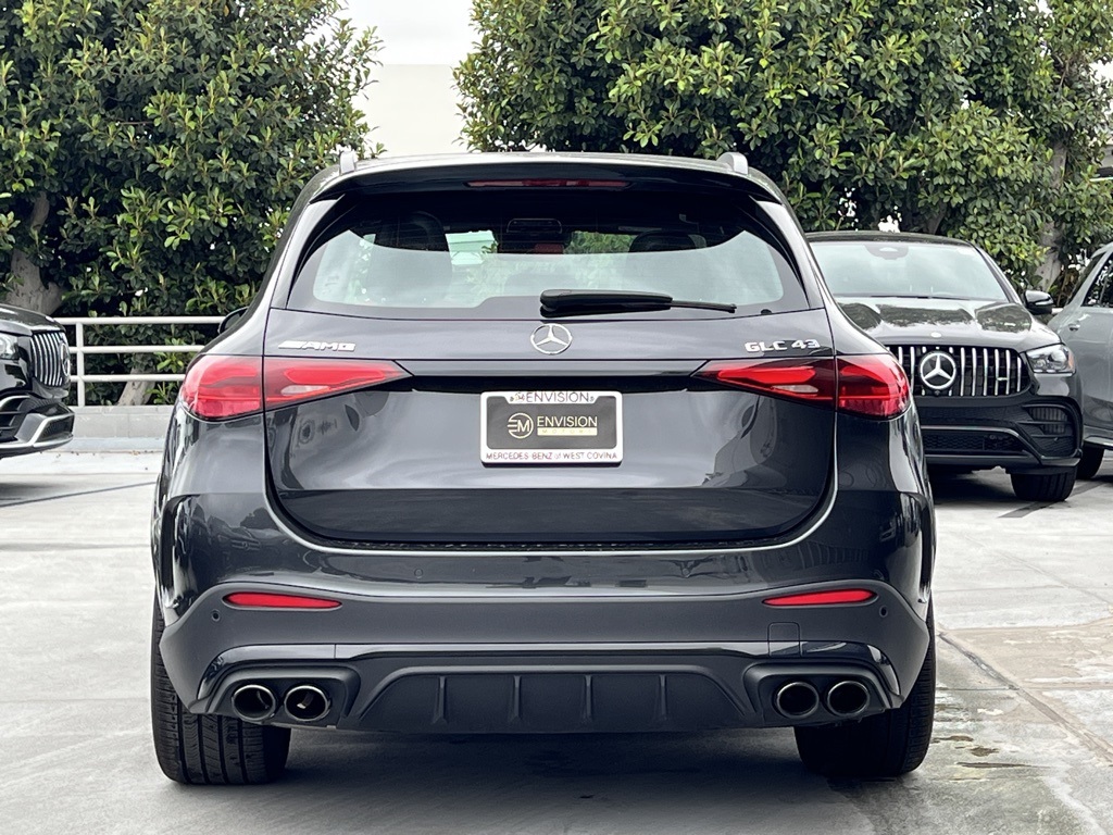 Vehicle image 6 of 32