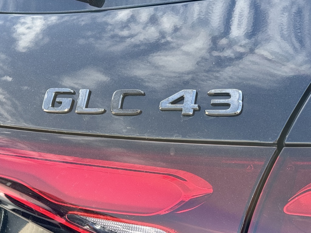 Vehicle image 13 of 27