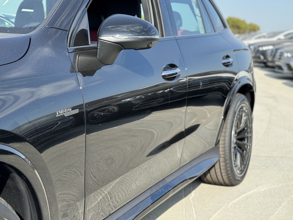 Vehicle image 11 of 27