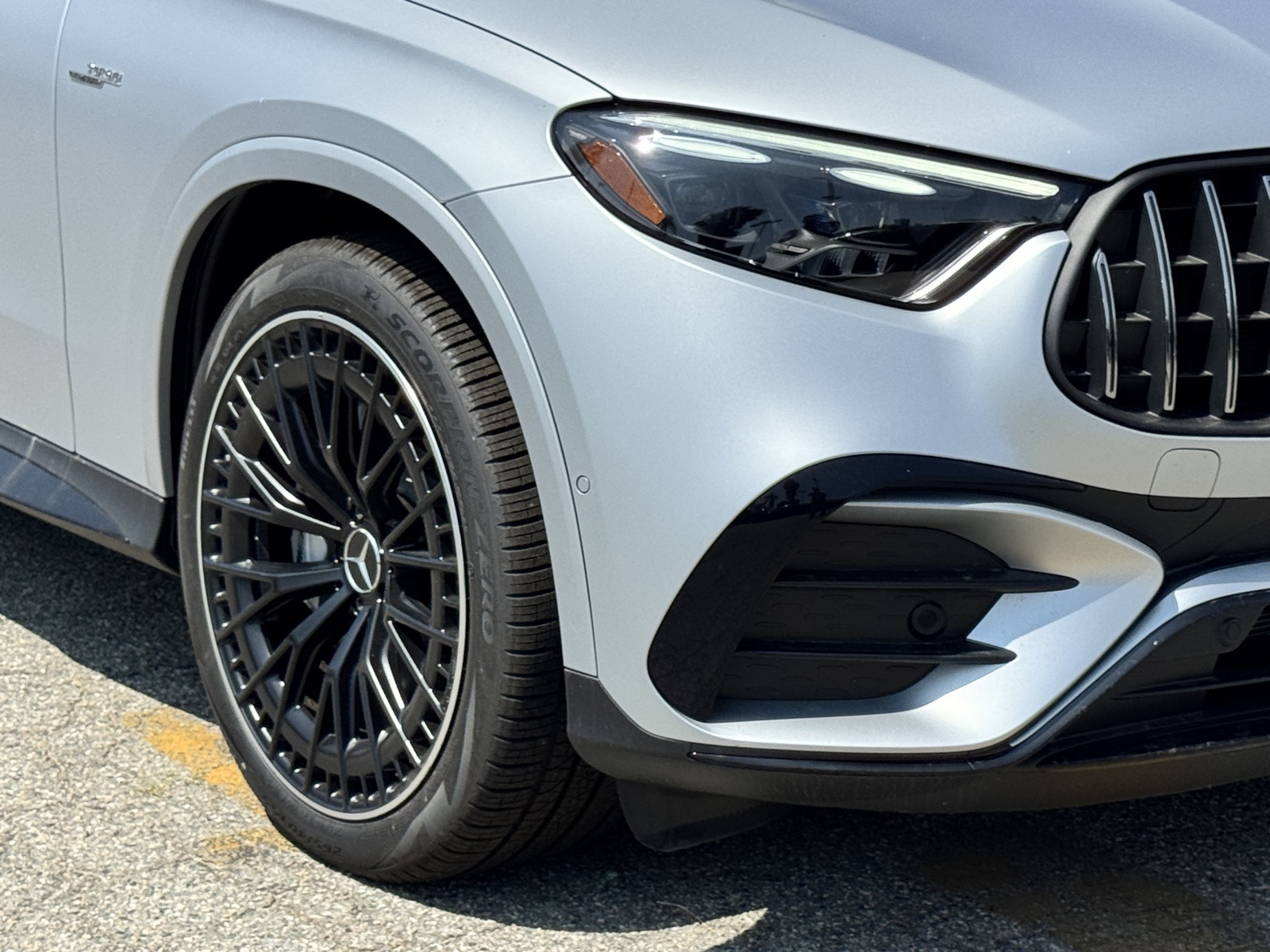 Vehicle image 25 of 33