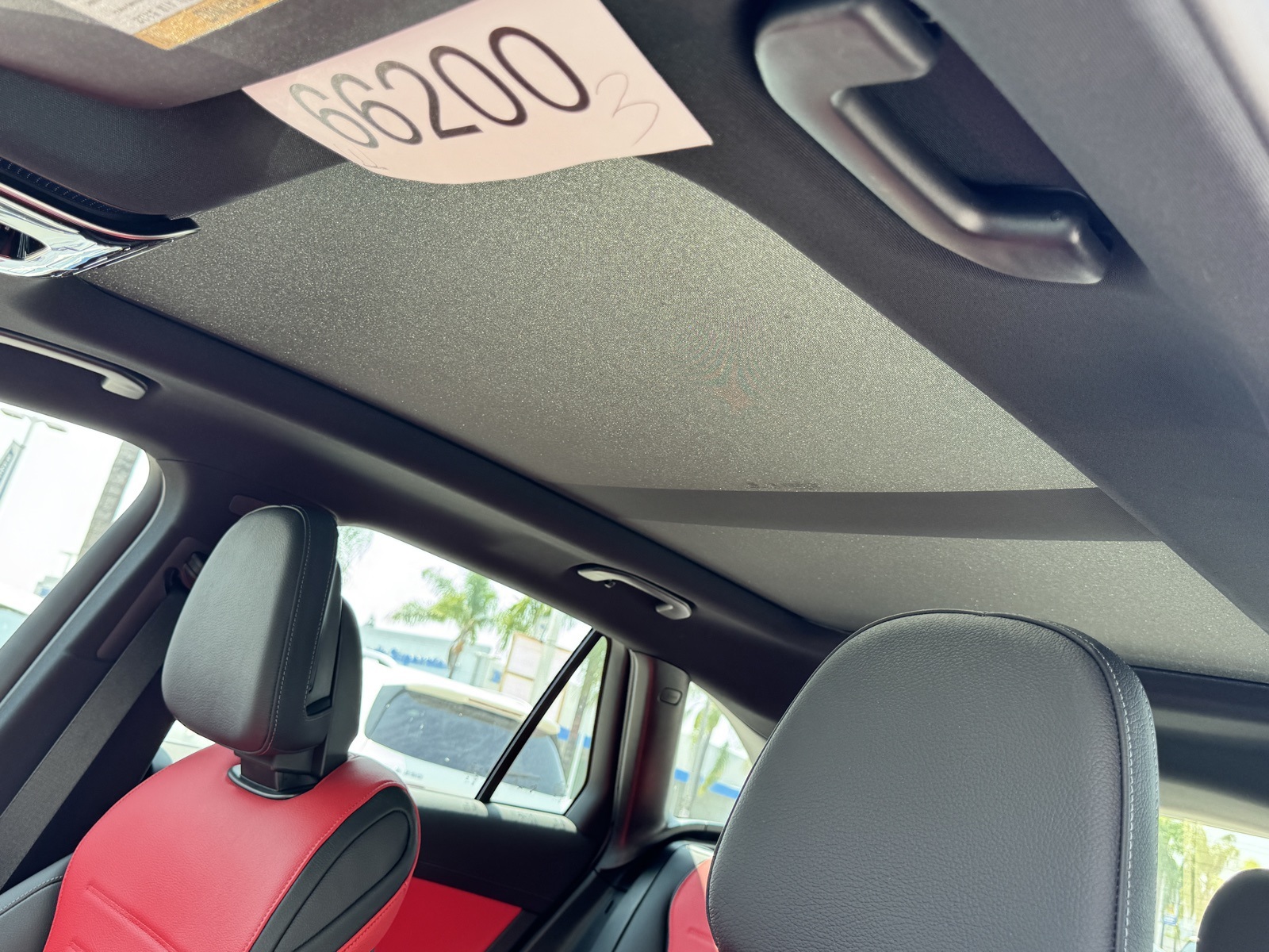 Vehicle image 17 of 33