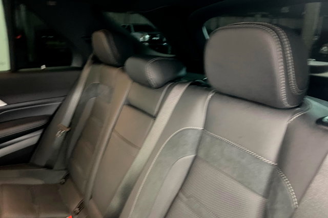 Vehicle image 20 of 25