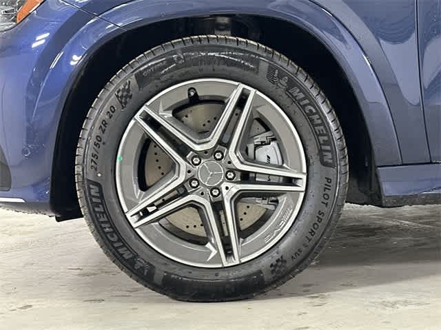 Vehicle image 15 of 39