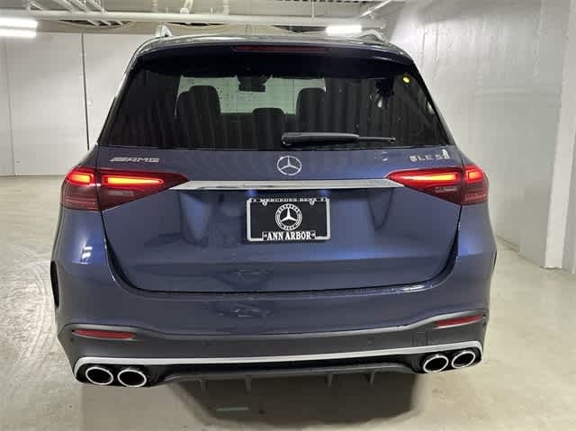 Vehicle image 8 of 39