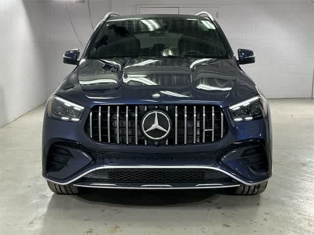 Vehicle image 3 of 39