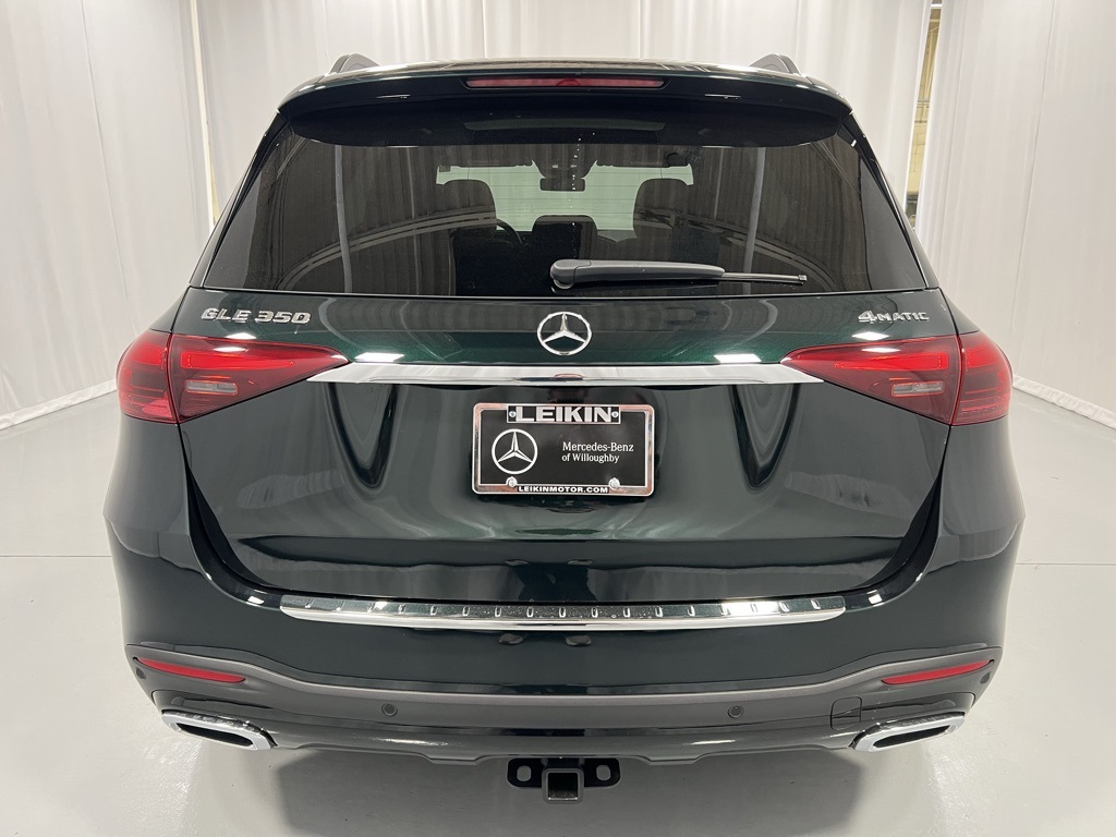 Vehicle image 6 of 24