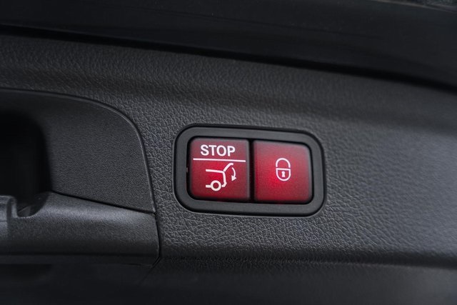 Vehicle image 11 of 45