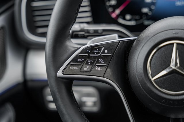 Vehicle image 29 of 45