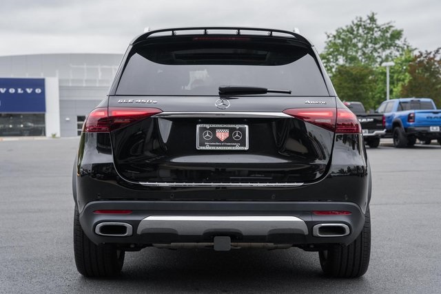 Vehicle image 4 of 45