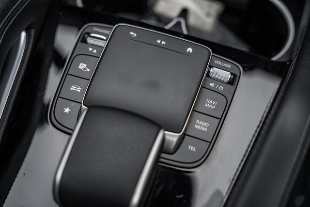 Vehicle image 25 of 45