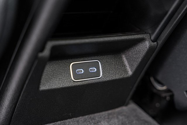 Vehicle image 35 of 45