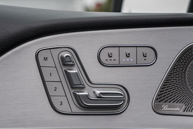 Vehicle image 38 of 45