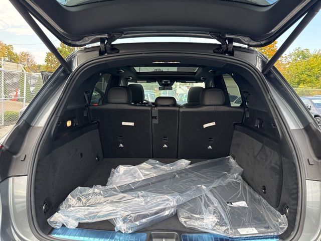 Vehicle image 14 of 14