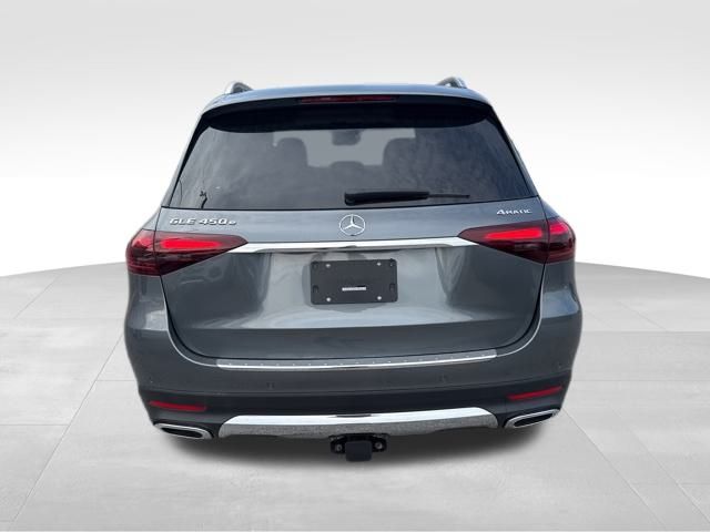 Vehicle image 4 of 14