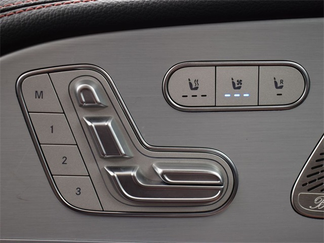 Vehicle image 49 of 51