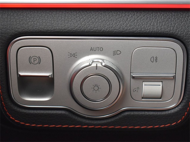 Vehicle image 43 of 51