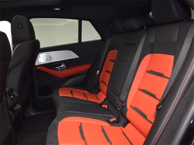 Vehicle image 29 of 51