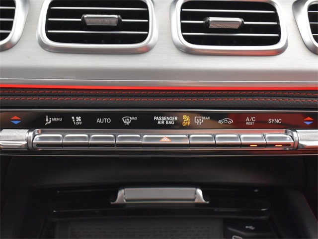 Vehicle image 39 of 51