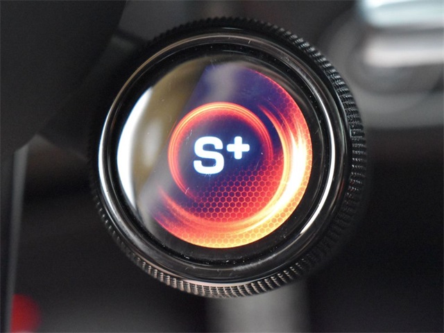 Vehicle image 46 of 51