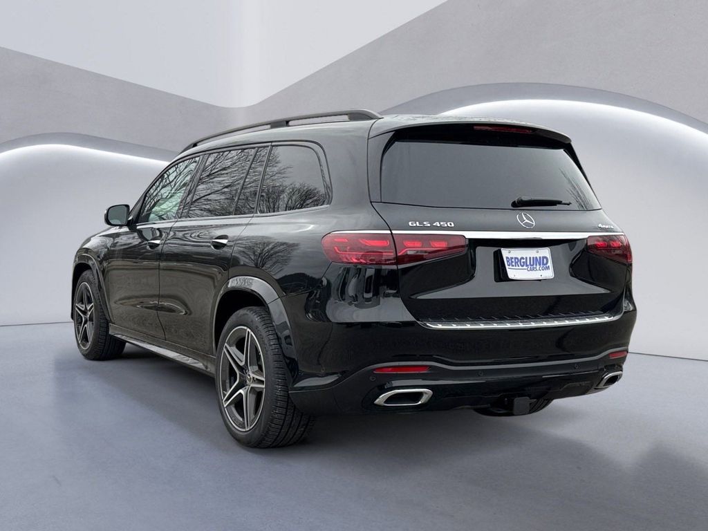 Vehicle image 6 of 31