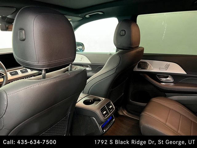 Vehicle image 19 of 26