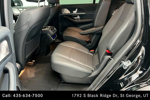 Vehicle image 21 of 26
