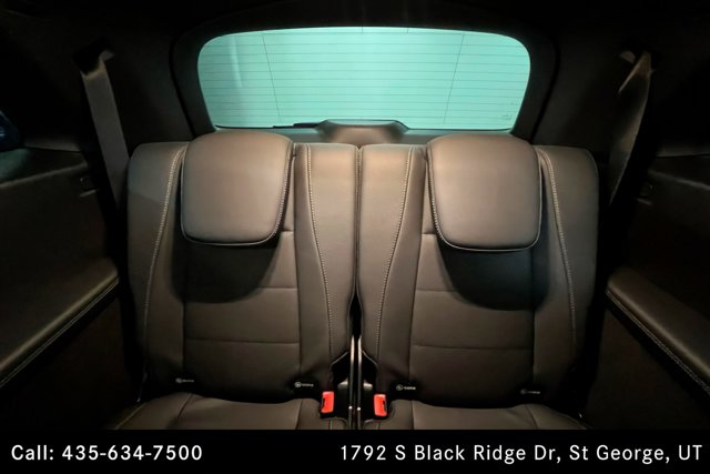 Vehicle image 22 of 26