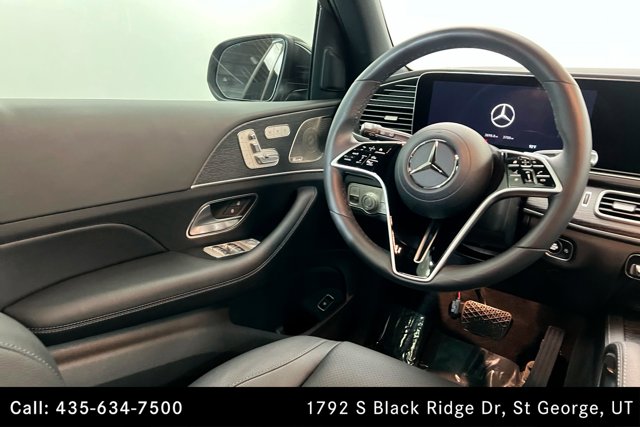 Vehicle image 11 of 26
