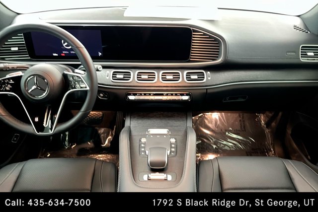 Vehicle image 13 of 26