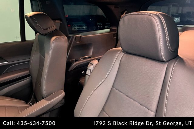 Vehicle image 20 of 26