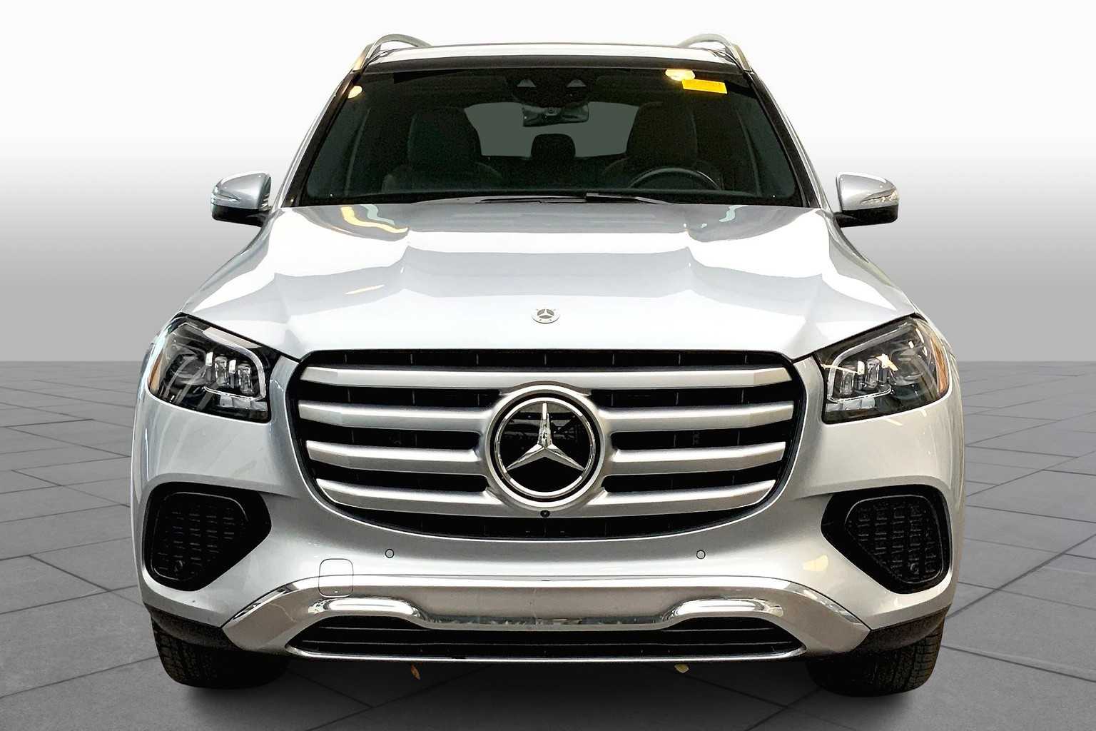 Vehicle image 3 of 33
