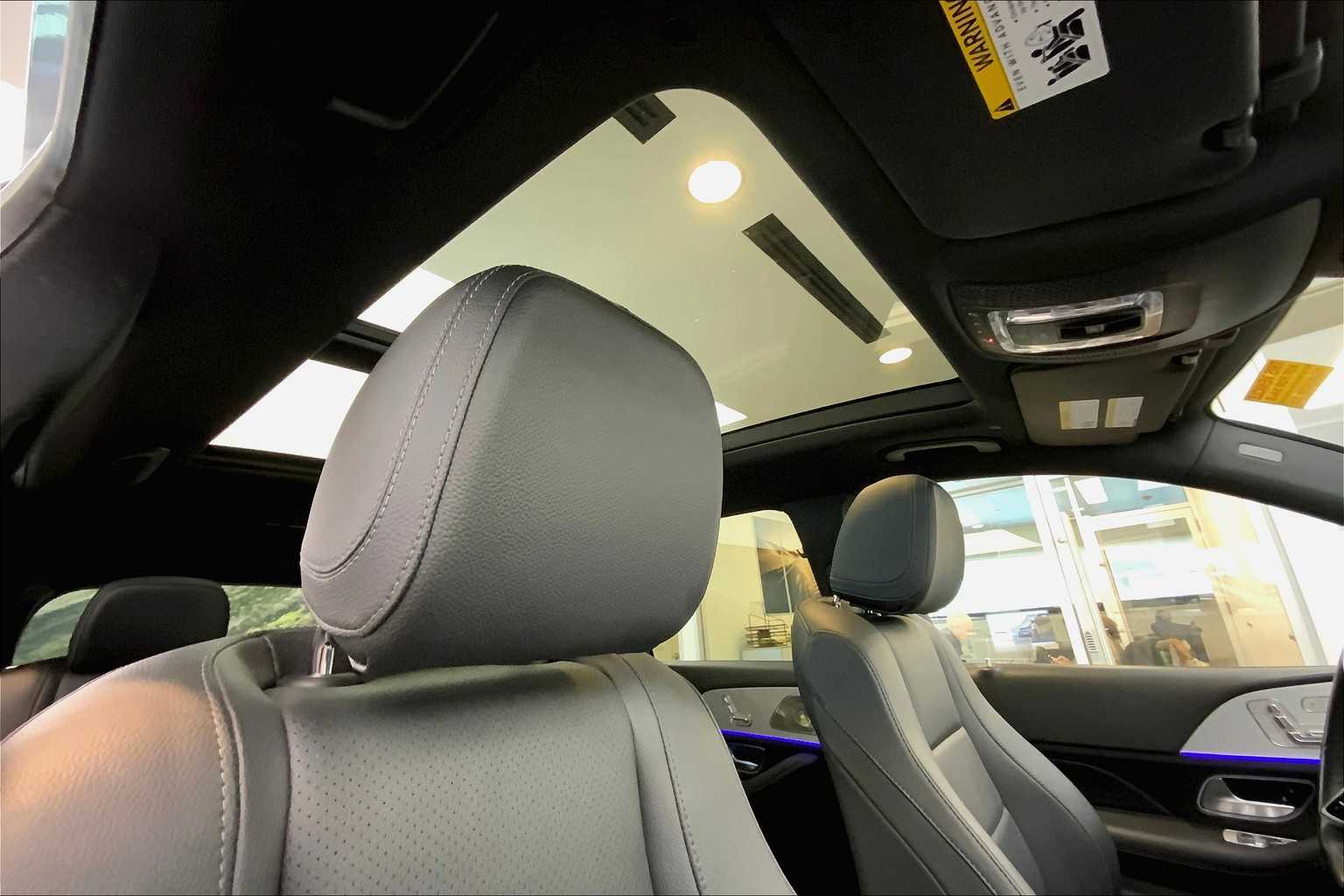 Vehicle image 12 of 33
