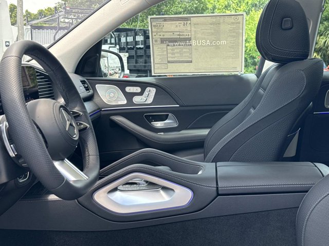 Vehicle image 14 of 29