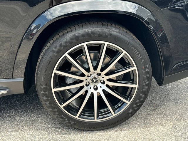 Vehicle image 21 of 29