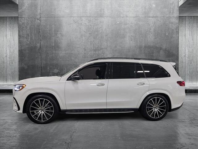 Vehicle image 8 of 26