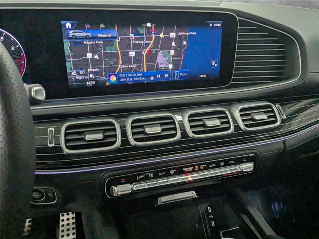 Vehicle image 21 of 26