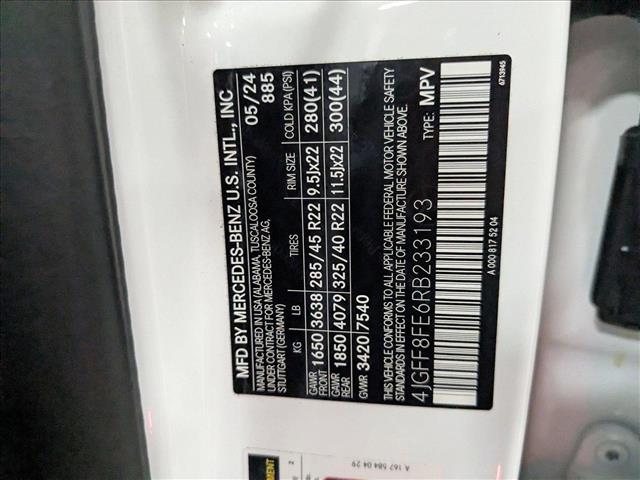 Vehicle image 24 of 26