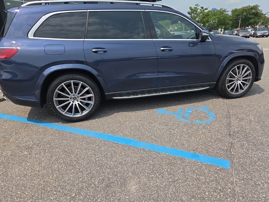 Vehicle image 3 of 45