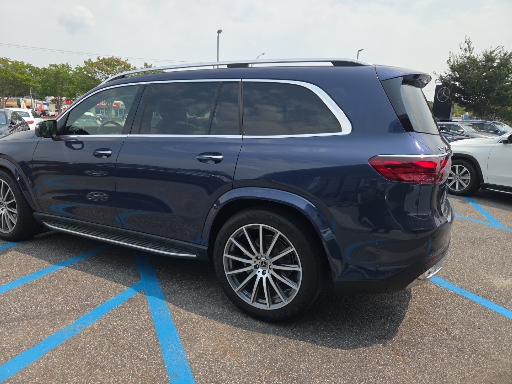 Vehicle image 6 of 45