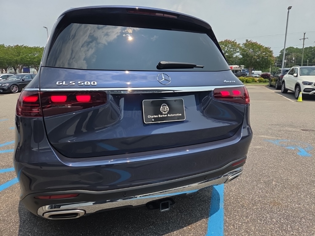 Vehicle image 5 of 45