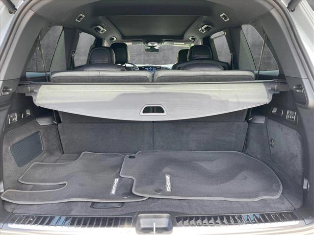 Vehicle image 9 of 25