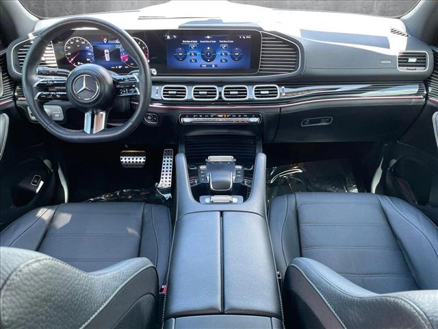 Vehicle image 18 of 25