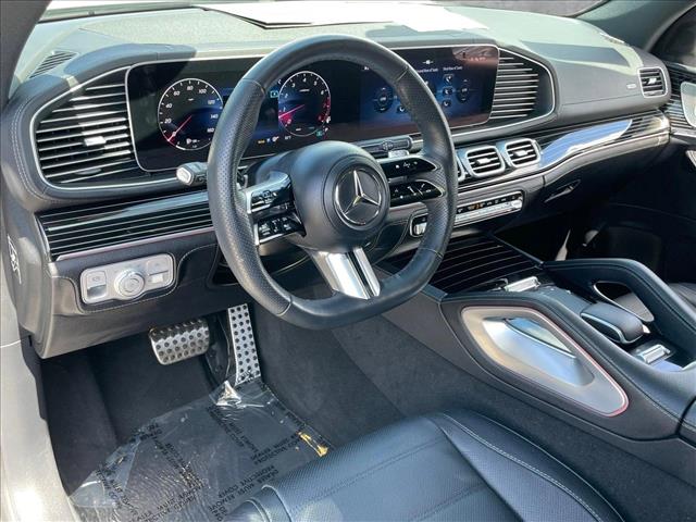 Vehicle image 10 of 25